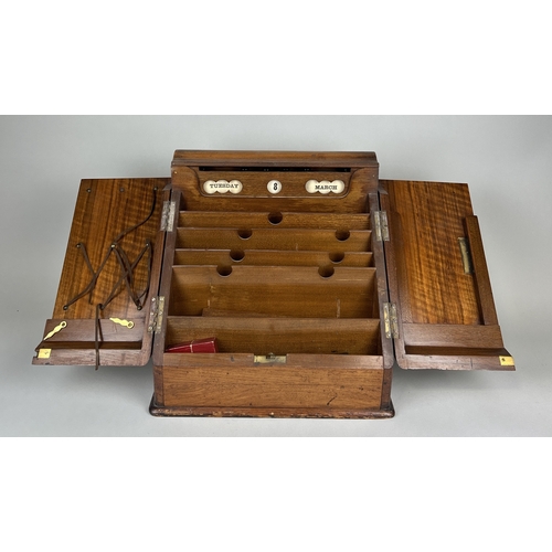 307 - AN ANTIQUE OAK DESK TIDY WITH CALENDAR
 
32 x 32 x 25 cm