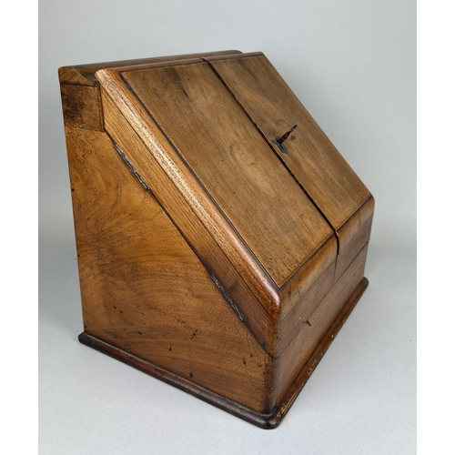 307 - AN ANTIQUE OAK DESK TIDY WITH CALENDAR
 
32 x 32 x 25 cm