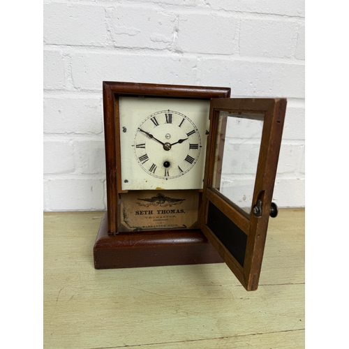 335 - A SETH THOMAS CONNECTICUT CLOCK
 
23 cm H