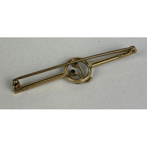 172G - A 9CT GOLD BAR BROOCH

Weight: 2.3gms