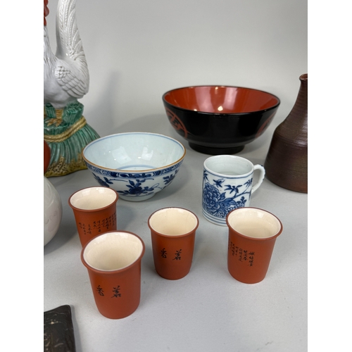 182 - A COLLECTION OF CHINESE ITEMS TO INCLUDE A PAIR OF PAINTED COCKERELS, YIXING TEA POT
 