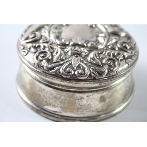 207 - A BIRMINGHAM STERLING SILVER JEWELLERY BOX
Weight: 127gms
By Broadway and Co.
9cm D... 