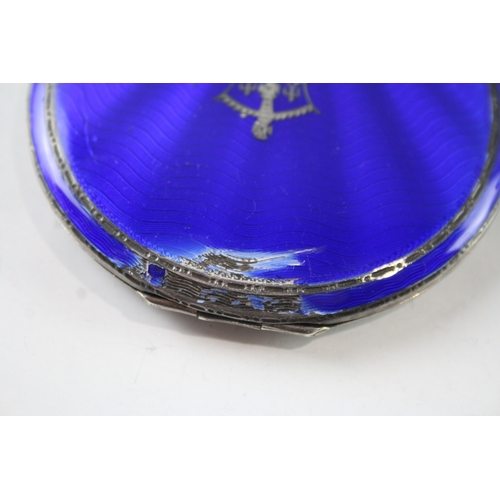 221 - A .925 STERLING SILVER ENAMEL VANITY COMPACT
Weight: 94gms