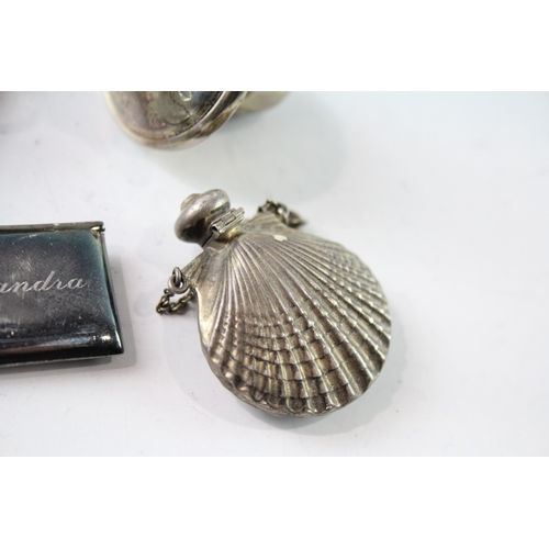 252 - FIVE .925 STERLING SILVER LADIES VANITY
Weight: 100gms