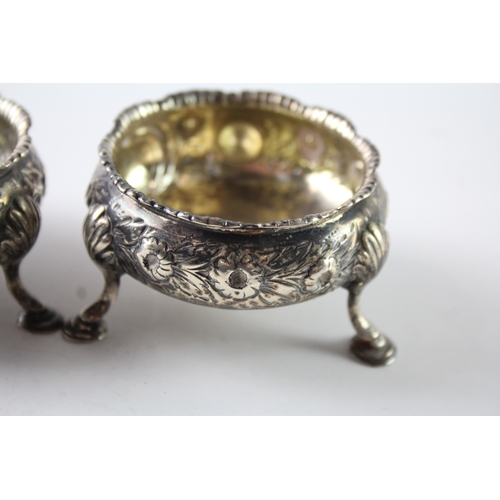 255 - TWO .925 STERLING SILVER VICTORIAN SALT DISHES
Weight: 93gms