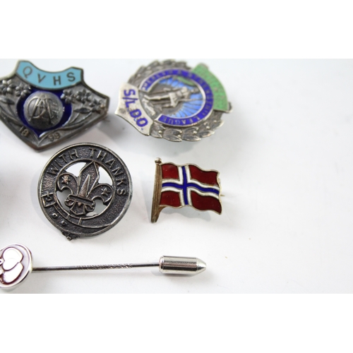 262 - SIX .925 STERLING SILVER BADGES INCLUDING ENAMEL
Weight: 28gms