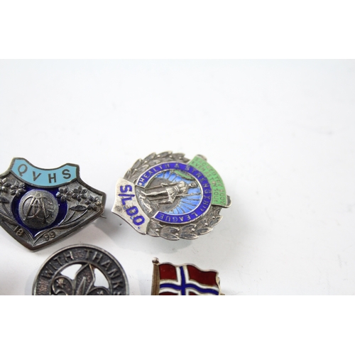 262 - SIX .925 STERLING SILVER BADGES INCLUDING ENAMEL
Weight: 28gms