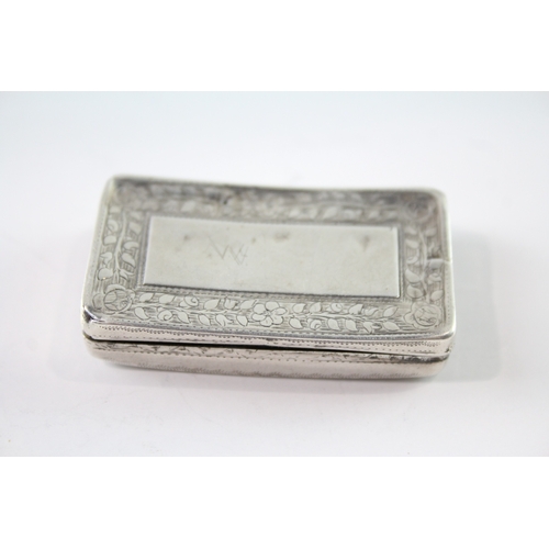 265 - A GEORGIAN .925 STERLING SILVER SNUFF BOX
Weight: 16gms