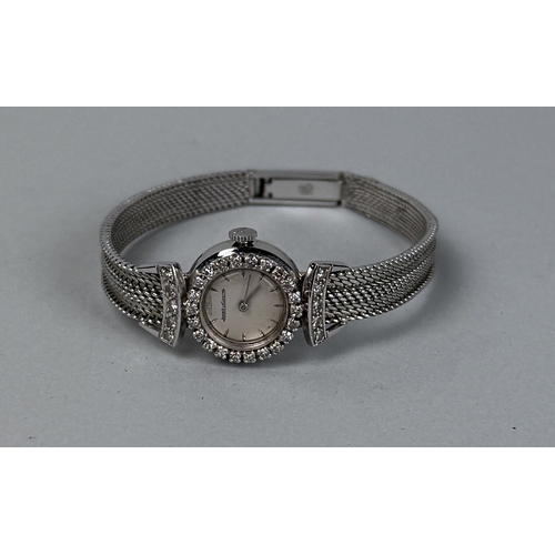 324 - A LADIES 18CT WHITE GOLD JAEGER LE COULTRE WRISTWATCH
Weight: 24.4gms