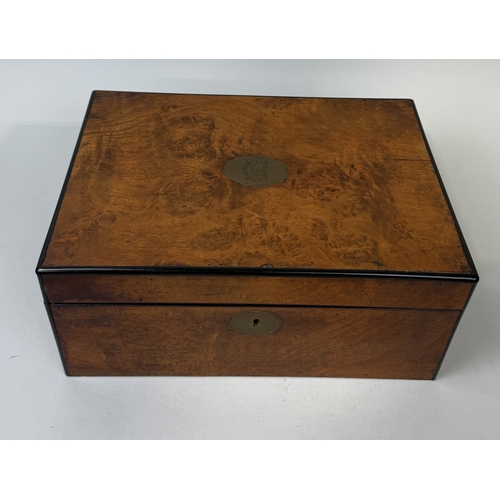 392 - A 19TH CENTURY WALNUT SEWING BOX
31cm x 22cm x 13cm