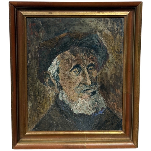 550 - AN OIL PAINTING ON BOARD DEPICTING A GENTLEMAN'S HEAD
45cm x 37cm
Framed 57cm x 48cm... 