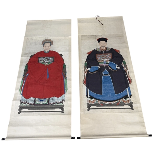 64 - A PAIR OF CHINESE ANCESTRAL SCROLL PAINTINGS
The paintings probably late Qing dynasty.
Painting 145c... 