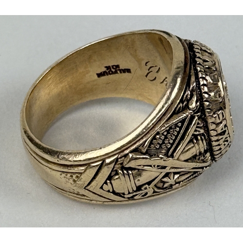 11 - TEXAS UNIVERSITY: 10CT GOLD RING SET WITH DIAMOND
Weight: 25.5gms
Size W-X... 