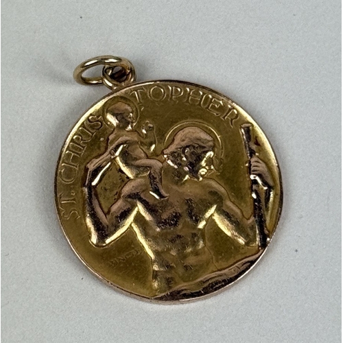 17 - PAUL VINCZE: A 9CT GOLD ST CHRISTOPHER MEDALLION/PENDANT
Weight: 8.5gms
Clear marking P.Vincze, Lond... 