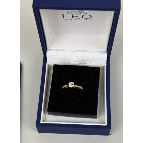 19 - AN 18CT GOLD DIAMOND SOLITAIRE RING
Weight: 4.15gms
Size M
Together with a certificate.... 