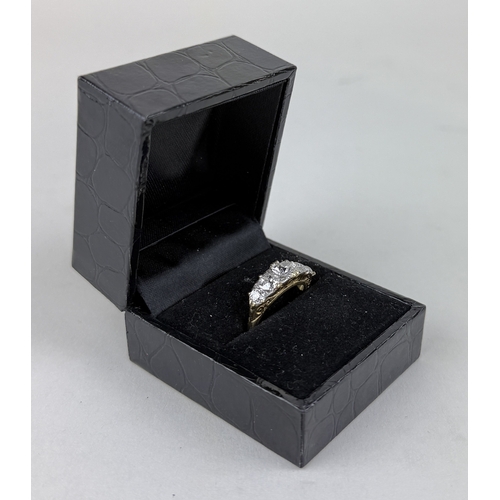 8 - AN 18CT GOLD FIVE STONE DIAMOND RING, CENTRAL DIAMOND 1.06CT
 
One central old European cut diamond,... 