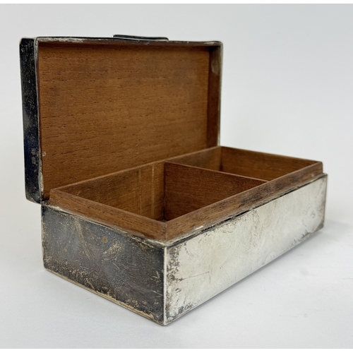 115 - A SILVER CIGARETTE BOX BY J.B. CHATTERLEY, BIRMINGHAM 1922
Inscribed 'Presented to Colonel A.A Evans... 