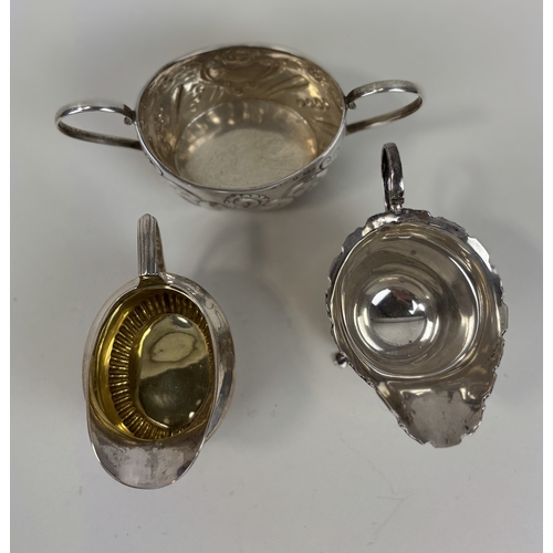 121 - A COLLECTION OF .925 STERLING SILVER TO INCLUDE CREAM JUGS AND SUGAR BOWL
Weight: 218gms... 