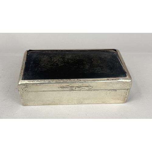 138 - AN ANTIQUE SILVER AND TORTOISESHELL BOX
With some wear.
Weight: 577gms
18cm x 9cm x 5.5cm... 