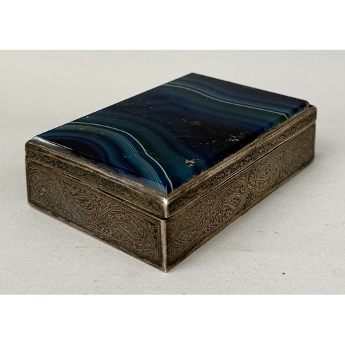 152 - A SILVER BOX WITH BLUE AGATE LID, POSSIBLY INDIAN
11cm L