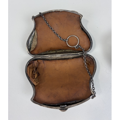 156 - A SILVER PURSE AND RETICULATED BON BON DISH
125gms