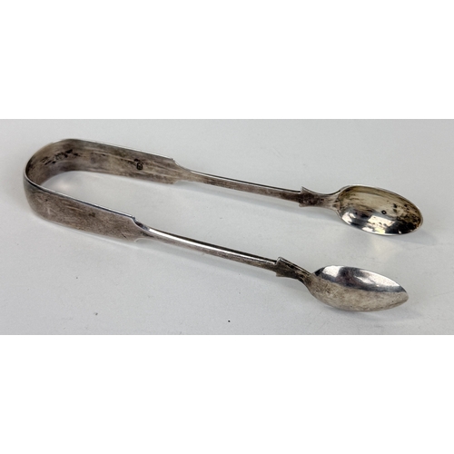164 - A PAIR OF ANTIQUE SILVER TONGS
Marked for Thomas Hart Stone, Exeter, 1868
Weight: 42gms
14.5cm L... 