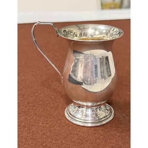 166 - A BARNARD & CO .925 STERLING SILVER CHRISTENING CUP
Weight: 75gms