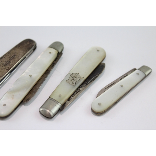 234 - FOUR .925 STERLING SILVER MOP FRUIT KNIVES
67gms... 