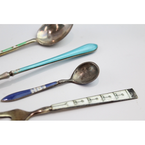 236 - FOUR .925 STERLING SILVER CUTLERY WITH ENAMEL
41gms