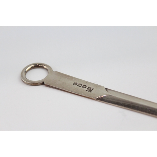 238 - A .925 STERLING SILVER MEAT SKEWER NOVELTY LETTER OPENER
33gms