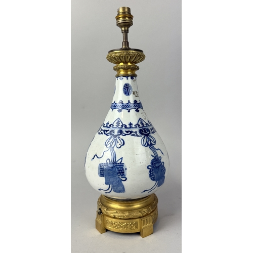 267 - A CHINESE BLUE AND WHITE VASE, KANGXI PERIOD
Vase 23cm H
Adapted for a lamp with ormolu fittings, 41... 