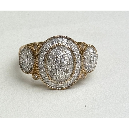 33 - A 9CT GOLD AND DIAMOND ENCRUSTED RING
Weight: 4.28gms
Size P
