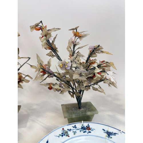 231 - A PAIR OF 18TH CENTURY CHINESE DOUCAI PLATES TOGETHER WITH A PAIR OF HARDSTONE TREES
 