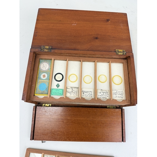 305 - A COLLECTION OF VICTORIAN MICROSCOPE SLIDES IN WOODEN CASE
To include well renowned names such as Am... 