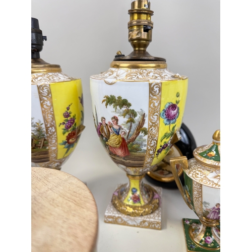 473 - A MIXED LOT OF CHINA TO INCLUDE TWO DRESDEN URNS, TWO SMALLER VIENNA URNS AND OTHER VARIOUS CHINA IN... 