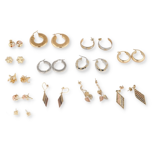 15 - A COLLECTION OF FIVE PAIRS OF VARYING COLOUR 9 CARAT GOLD HOOP EARRINGS
Some textured, one pair with... 