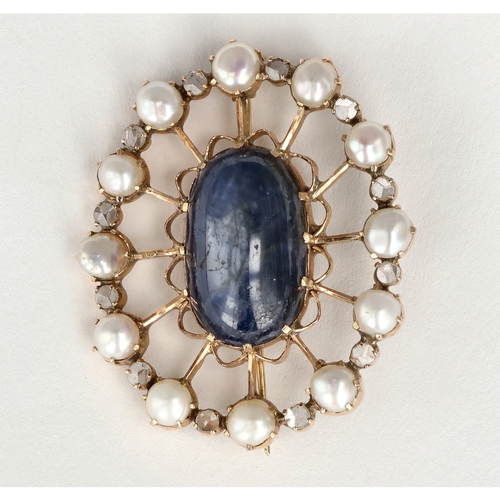 39 - A GOLD, PEARL AND DIAMOND BROOCH, CENTER STONE POSSIBLY A SAPPHIRE
Weight: 12.5 gms