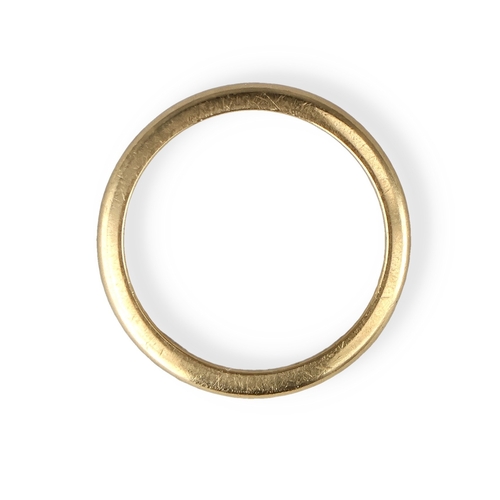 42 - A HIGH CARAT GOLD WEDDING BAND, PROBABLY 18-22CT
Weight: 3.7gms
