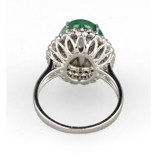 48 - A CHINESE DIAMOND SET GOLD RING WITH JADE CABOCHON, BAND MARKED '18K'
Weight: 5.7gms
一枚凸圓形金鑲玉戒指，戒指標記... 