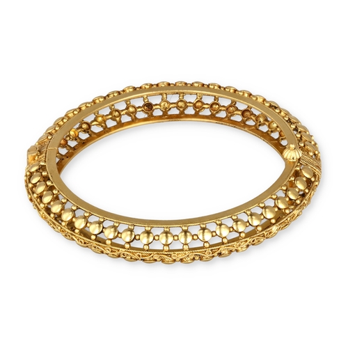 1 - A HIGH CARAT GOLD INDIAN BANGLE
Tests as 22ct or better.
Weight: 42.4gms