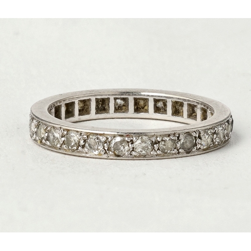 25 - A WHITE GOLD/PLATINUM AND DIAMOND ETERNITY RING
In blue ring box
5 gms