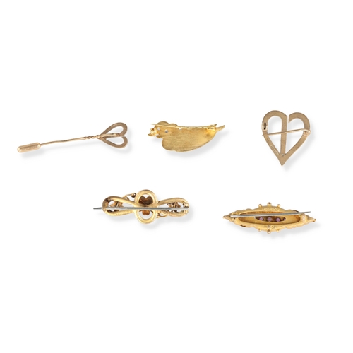 31 - FIVE 9CT GOLD BROOCHES TO INCLUDE A PAIR OF DUCKS WITH SMALL DIAMOND EYES
Total weight: 12gms
Proven... 