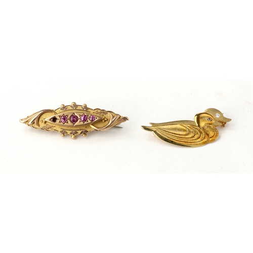 31 - FIVE 9CT GOLD BROOCHES TO INCLUDE A PAIR OF DUCKS WITH SMALL DIAMOND EYES
Total weight: 12gms
Proven... 