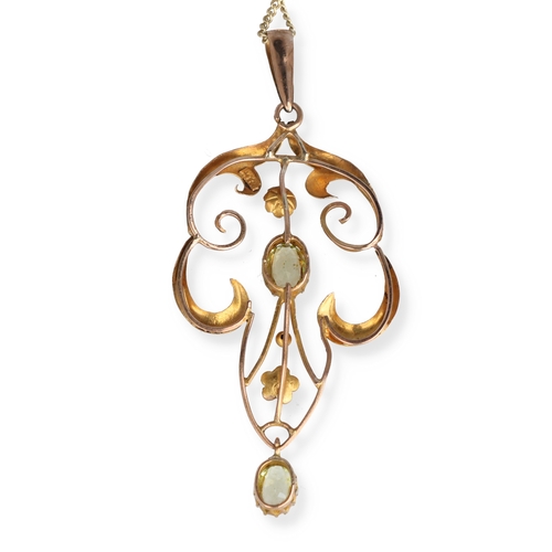 59 - A 9CT GOLD ART NOUVEAU SCROLL WORK PENDANT ON 9CT GOLD CHAIN
Weight: 4.6gms
