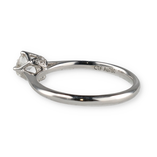 67B - A PLATINUM RING SET WITH SOLITAIRE DIAMOND
0.4points
2.3gms