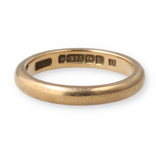 69 - A 9CT GOLD WEDDING BAND
2.9 gms