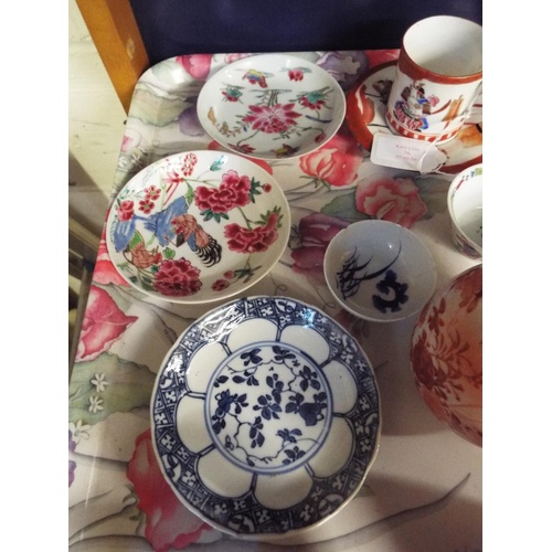 76 - A mixed selection of Oriental ware to include Kutani vases, cup, saucer, tea and rice bowls etc