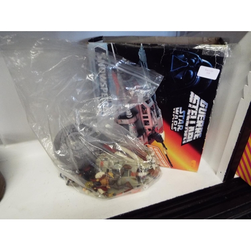 319 - A mixed selection of Star Wars figures and a Snow Speeder