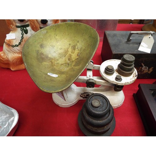 222 - A set of Viking kitchen scales and weights
