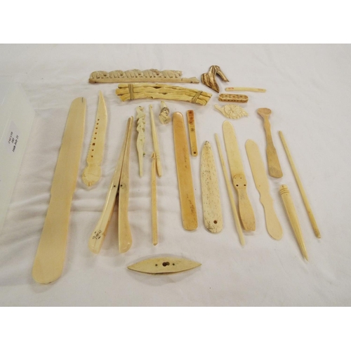 103 - A box of assorted ivory/bone items, ideal for restoration